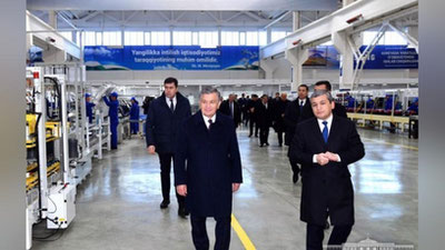 'ShAVKAT MIRZIYoEV ZANGIOTA TUMANIDAGI “HIGHWAY LOGISTICS” MARKAZINING FAOLIYaTI BILAN TANIShDI'ning rasmi