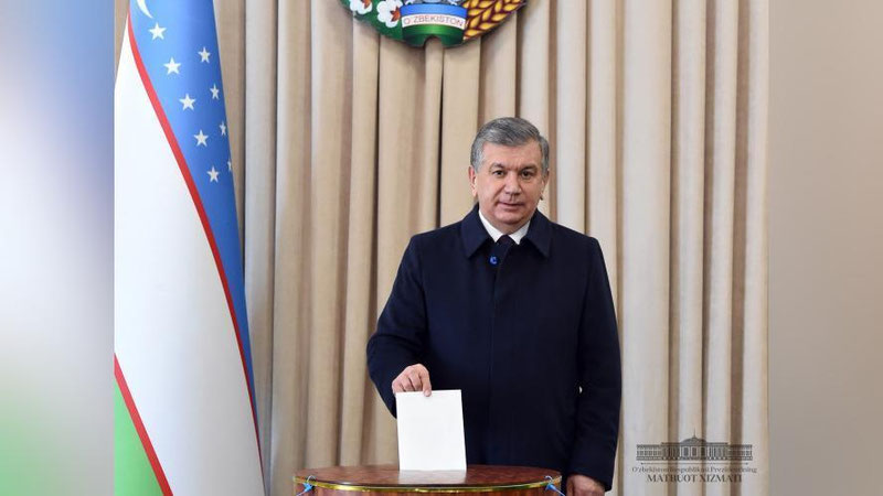 Изрображение 'ПРЕЗИДЕНТ УЗБЕКИСТАНА ПРОГОЛОСОВАЛ НА ВЫБОРАХ В РАЙОННЫЕ КЕНГАШИ'
