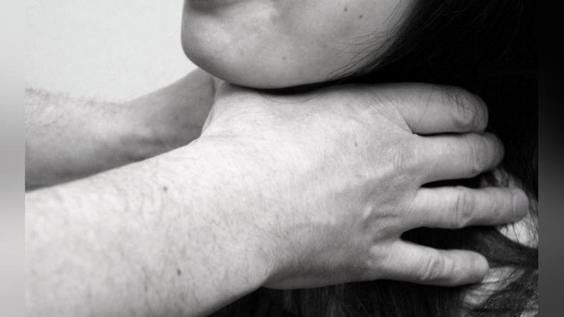 'Jizzaxda mast er xotinini bo`g`ib o`ldirdi'ning rasmi