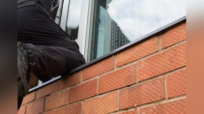 Изрображение 'В Гиждуване 15-летний подросток вынес из чужого дома велосипед, тележку и три бочки'