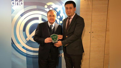 'Умид Аҳмаджонов Мадридда Флорентино Перес билан учрашди'ning rasmi