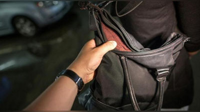 'Наманганда "Дамас" ҳайдовчиси ўз йўловчиси бўлган аёлни тунади'ning rasmi