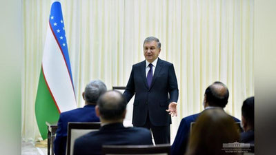 '"Yurtimiz tarixi haqida albatta film bo`lishi kerak. Bunga vaqt keldi". Prezident aktyor va rejissyorlar bilan ko`rishdi (foto)'ning rasmi