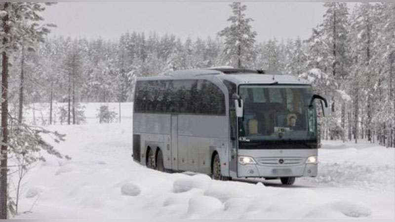 Изрображение 'НА ТРАССЕ В КАЗАХСТАНЕ ИЗ-ЗА МОРОЗОВ ЗАСТРЯЛ АВТОБУС С УЗБЕКИСТАНЦАМИ'