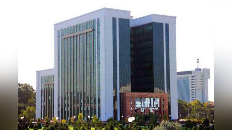 'МОЛИЯ ВАЗИРЛИГИ БИР КУНДА 50 НАФАР ХОДИМНИНГ ИШДАН БЎШАТИЛГАНИНИ ИНКОР ЭТДИ'ning rasmi