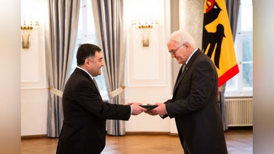 Изрображение 'В БЕРЛИНЕ ПОСОЛ УЗБЕКИСТАНА ВРУЧИЛ ВЕРИТЕЛЬНЫЕ ГРАМОТЫ ПРЕЗИДЕНТУ ФРГ'