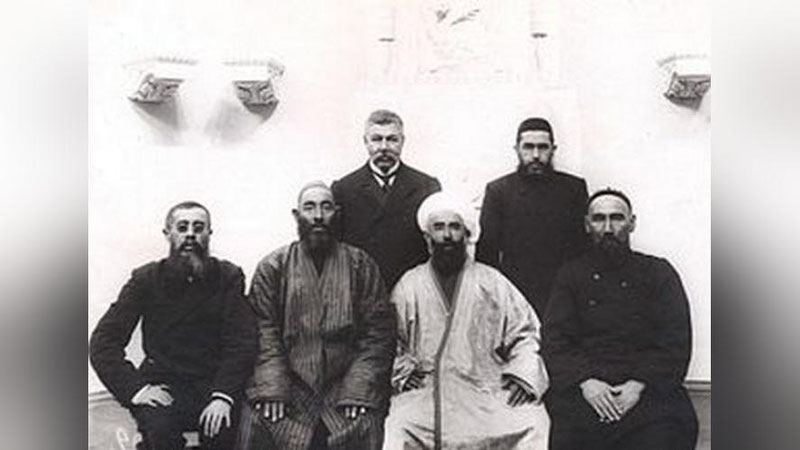 'Birinchi o`zbek deputatlari kim bo`lgan?'ning rasmi