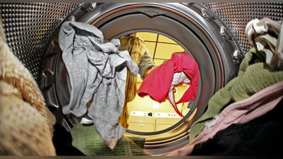 'ҚОЗОҒИСТОНДА 1,5 ЁШЛИ ҚИЗЧА КИР ЮВИШ МАШИНАСИДА ҚОЛИБ КЕТИБ,  ВАФОТ ЭТДИ'ning rasmi