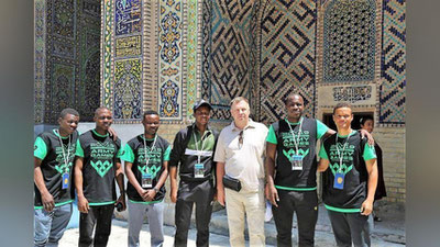 '“ArMI—2019”da ishtirok etish uchun O`zbekistonga kelgan xorijlik harbiylar Samarqandni ziyorat qildi'ning rasmi