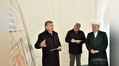 'Шавкат Мирзиёев: Муқаддас қадамжоларимизни обод қилсак, юртимизга барака ёғилади'ning rasmi