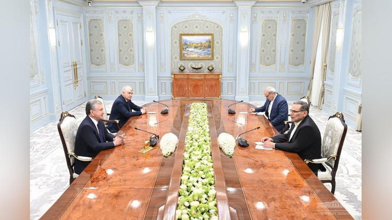 Изрображение 'Президент Узбекистана принял делегацию Ирана'