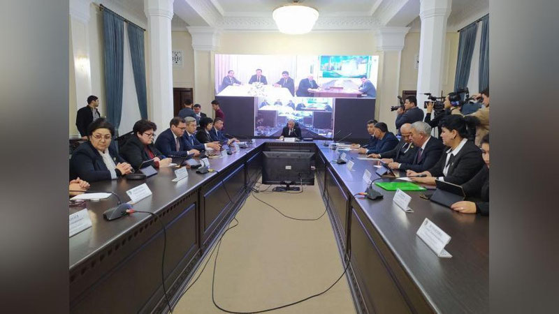 'Markaziy saylov komissiyasida Senat a`zolari ro`yxatga olindi'ning rasmi