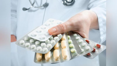 'Koronavirusga qarshi uy sharoitida davolanayotgan bemorlar antibiotik qabul qilishi mumkinmi?'ning rasmi