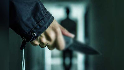 'Shar`iy er tomonidan qaynona turtkilandi, qaynota esa pichoqlandi'ning rasmi