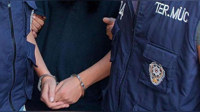 'Turkiyada harbiylar qo`lga olinmoqda 'ning rasmi