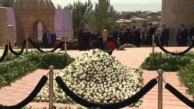 Изрображение 'ПРЕЗИДЕНТ РОССИИ ВОЗЛОЖИЛ ЦВЕТЫ К МОГИЛЕ ИСЛАМА КАРИМОВА (ВИДЕО)'