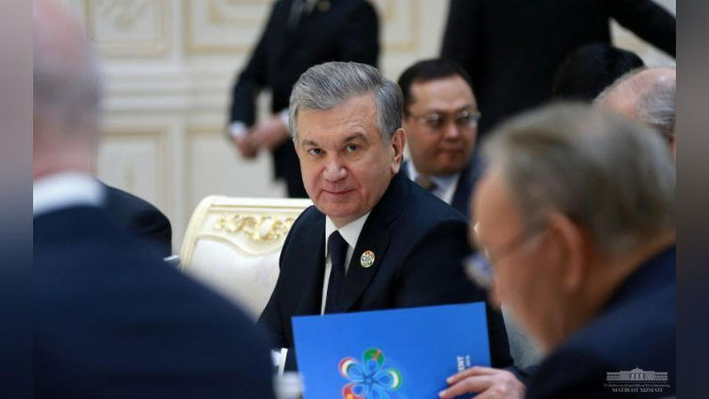 'Марказий Осиё давлатлари раҳбарларининг музокаралари кенгайтирилган таркибда давом этди'ning rasmi