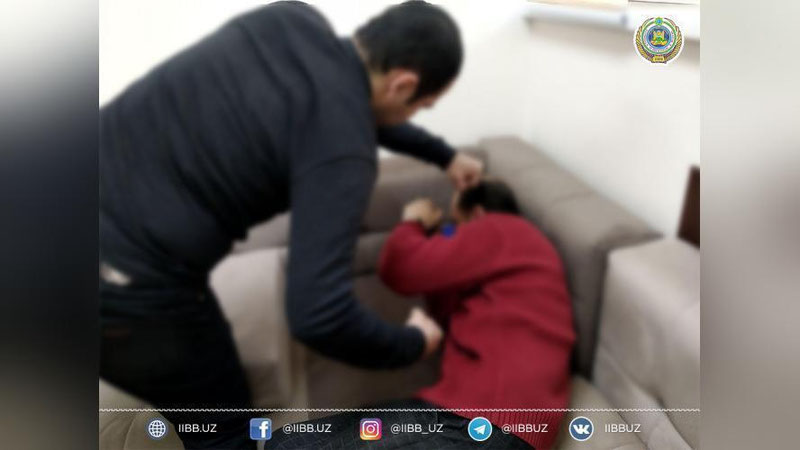 'O`gay otasini pichoqlagan o`g`ilga jinoiy ish qo`zg`atildi'ning rasmi