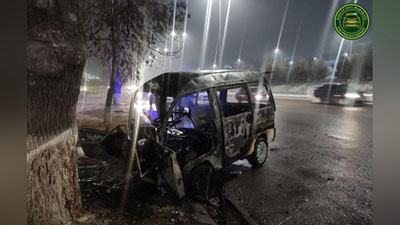 Изрображение 'На проспекте Бунедкор в Ташкенте "Дамас" полностью сгорел после удара об дерево (фото, видео)'