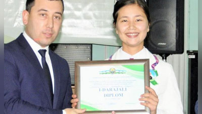 'Yilning eng iste`dodli yosh shoiri aniqlandi'ning rasmi