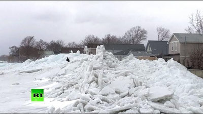 'AQShda muz bo`laklaridan iborat sunami hosil bo`ldi (video)'ning rasmi