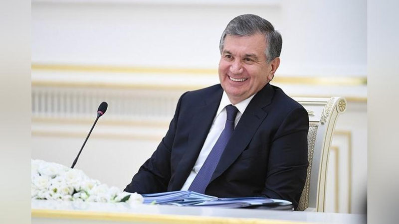 'Shavkat Mirziyoev sog`liqni saqlash sohasi xodimlarini tabrikladi'ning rasmi