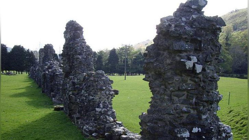 'QADIMIY MONASTIRDAN TOSh O`G`IRLAGAN SAYYoHNI ARVOH TA`QIB QILDI'ning rasmi