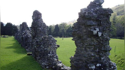 'QADIMIY MONASTIRDAN TOSh O`G`IRLAGAN SAYYoHNI ARVOH TA`QIB QILDI'ning rasmi