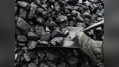 Изрображение 'Британия запустила угольные станции, так как солнечные батареи оказались неэффективными в жару'