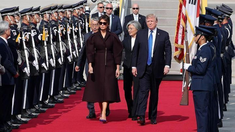 'TRAMPNING JANUBIY KOREYaGA IKKI KUNLIK SAFARI BOShLANDI'ning rasmi