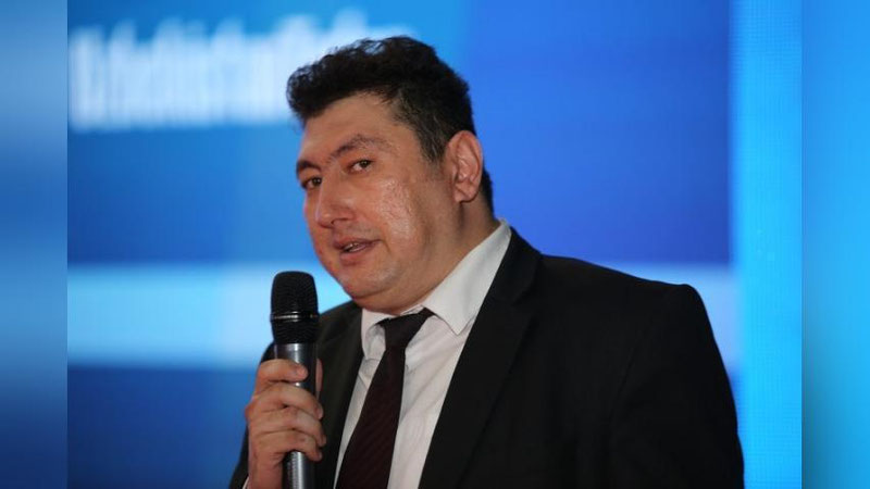 '"ELEKTRON HUKUMAT" MARKAZIGA YaNGI  DIREKTOR TAYINLANDI'ning rasmi