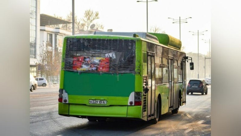'Toshkentda orqa oynasi siniq avtobusni yo`nalishga chiqargan mexanik ishdan olindi'ning rasmi