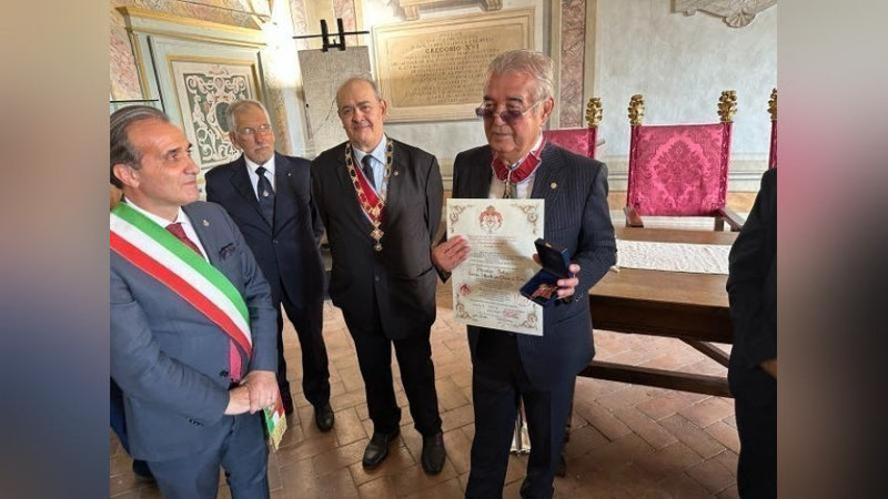 'Ўзбекистонлик тадбиркор Салим Абдувалиев (Салимбойвачча) Италияда мукофотланди (видео)'ning rasmi