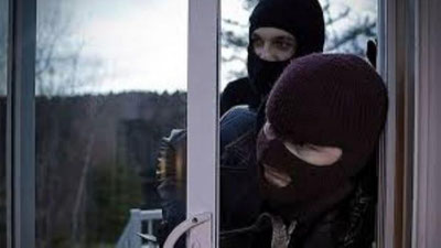 'Jizzaxda niqob taqqanlar xonadon qizlariga pichoq tirab, qo`rqitishib tunab ketishdi. Bosmachi sobiq kuyov bo`lib chiqdi'ning rasmi