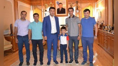 'Umid Ahmadjonov JCh-2018ga yo`l olgan Ravshan Ermatov guruhiga mundial oldidan oq yo`l tiladi'ning rasmi