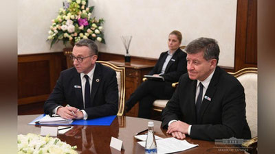 Изрображение 'ПРЕЗИДЕНТ ПРОВЕЛ ВСТРЕЧУ С ГЕНДИРЕКТОРОМ МОТ ГАЕМ РАЙДЕРОМ'