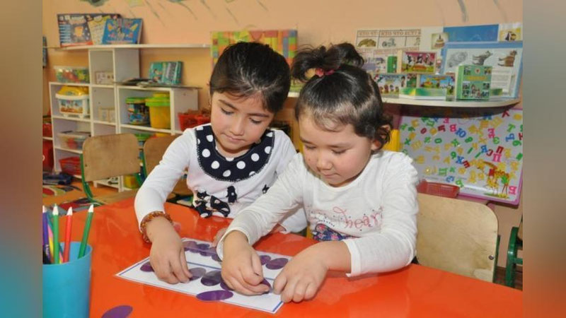 '​O`zbekistondagi 1220 ta bog`chada kutubxonalar tashkil etiladi'ning rasmi