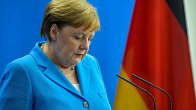 Изрображение 'Президент ФРГ вручил Ангеле Меркель уведомление о отставке (видео)'