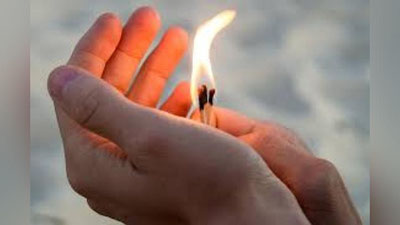 Изрображение 'В Бухаре мужчина поджег себя из-за 150 млн сумов'