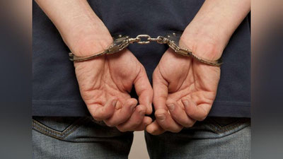 'Farg`onada qaynsinglisiga himoyachi bo`lishini iltimos qilgan ayoldan 8 ming dollar olgan soxta advokat ushlandi'ning rasmi