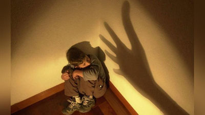 Изрображение 'В РОССИЙСКОМ КЕМЕРОВО МАТЬ ОБЯЗАЛИ ВЫПЛАТИТЬ 8-ЛЕТНЕМУ СЫНУ 100 ТЫСЯЧ РУБЛЕЙ'