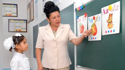'Pedagoglarning nufuzi va oylik ish haqi oshiriladi'ning rasmi