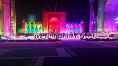 '​"ШАРҚ ТАРОНАЛАРИ"ДА ИШТИРОК ЭТИШ УЧУН 56 ДАВЛАТДАН 250 НАФАР САНЪАТКОР САМАРҚАНДГА ТАШРИФ БУЮРАДИ'ning rasmi