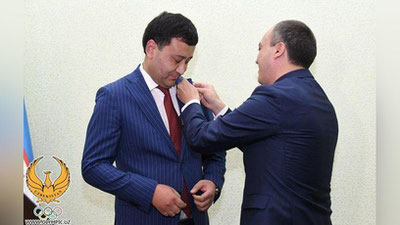 'Umid Ahmadjonovga ko`krak nishoni topshirildi'ning rasmi