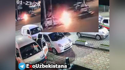 Изрображение 'В УЧТЕПИНСКОМ РАЙОНЕ "BMW" НА ПОЛНОМУ ХОДУ ПРОТАРАНИЛ 4 АВТОМОБИЛЯ (ВИДЕО)'