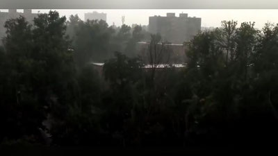 Изрображение 'ГРОЗА С ЛИВНЕМ И ГРАДОМ ИЗБИРАТЕЛЬНО ПРОШЛАСЬ ПО ТАШКЕНТУ (ФОТО, ВИДЕО)'