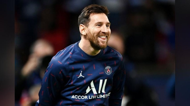 'Messi maydonda piyoda yuribdi. Uyat emasmi — Van der Vart'ning rasmi