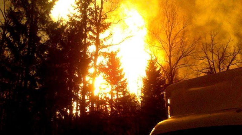 Изрображение 'КРУПНЫЙ ПОЖАР СЛУЧИЛСЯ В КАЛУЖСКОЙ ОБЛАСТИ РОССИИ'