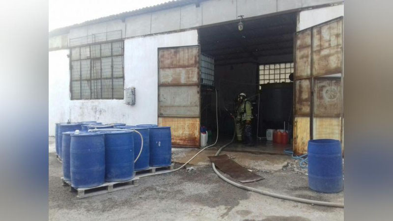 Изрображение 'УТЕЧКА ХЛОРА В БЕКТЕМИРСКОМ РАЙОНЕ: 1 ЧЕЛОВЕК ПОГИБ, 18 ПОСТРАДАЛИ'