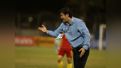 'Jasur Abduraimov shogirdlari Rossiya U-21 termasiga qarshi bahs olib boradi 'ning rasmi